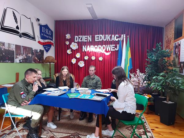 7Obchody Dniaken22 13